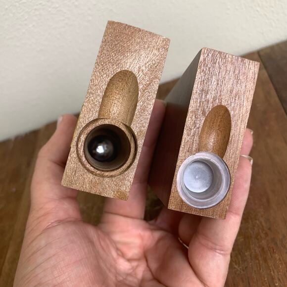 Vintage MCM atomic Teak Salt Pepper Shakers Shrine Tree Drive Thru California - Picture 6 of 6